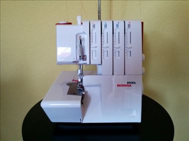 Abbildung: Overlock-Maschine